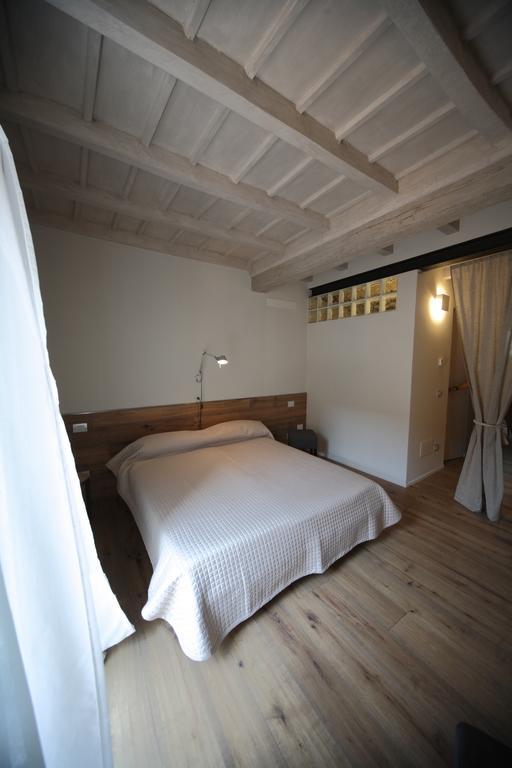32 Bnb Camerecaffe Pavia Room photo